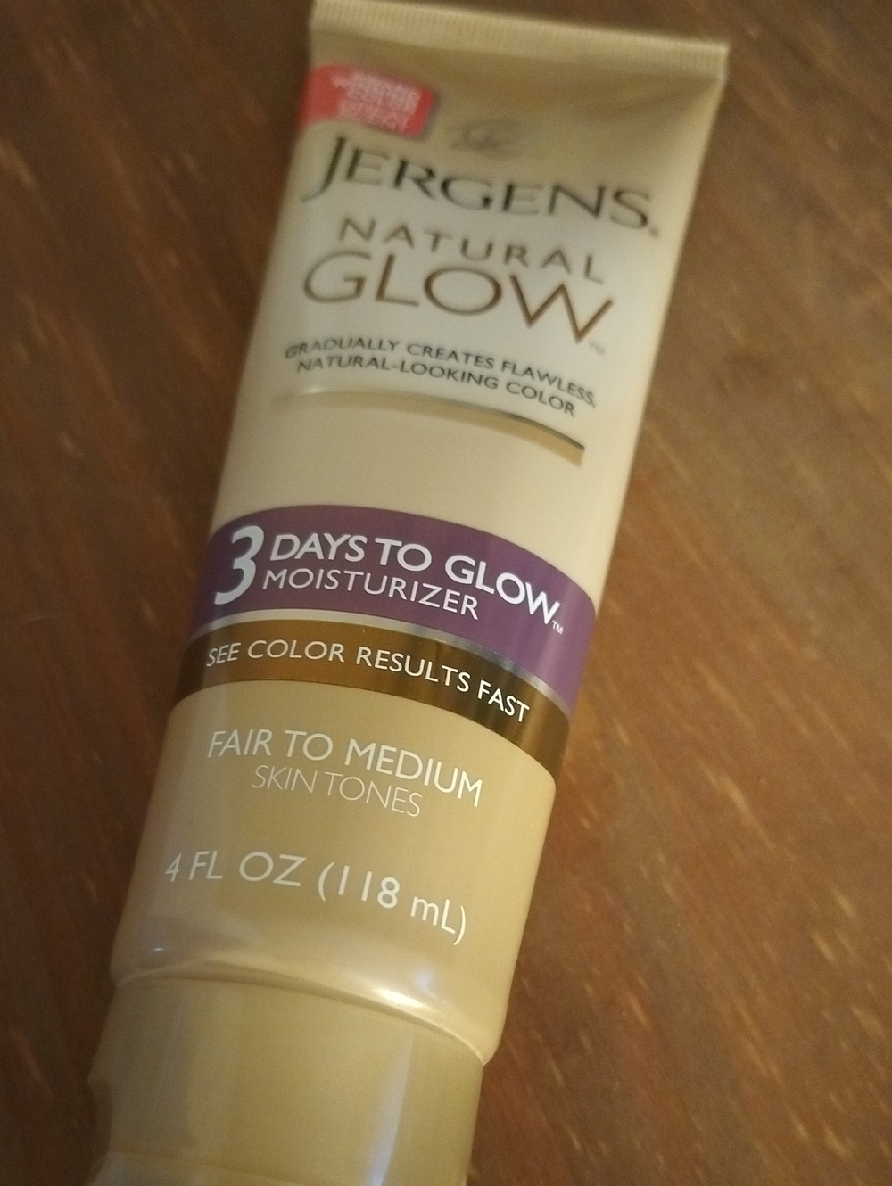 Jergens Natural Glow 3 Days to Glow Moisturizer — Beige